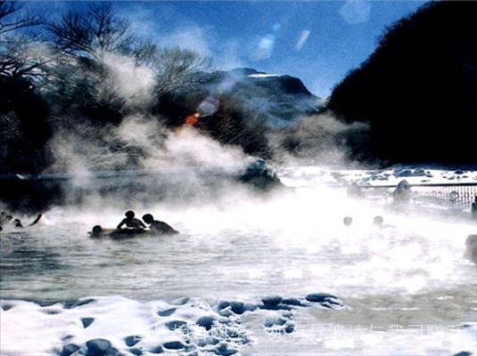 探寻国内各具代表性的特色温泉-吉林长白山温泉